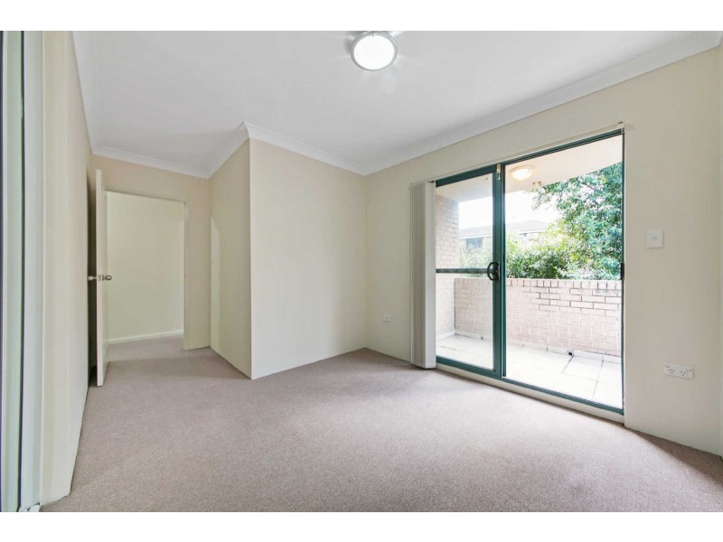 8/29 MEMORIAL AVENUE, Merrylands NSW 2160