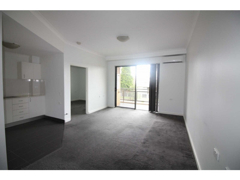 04/5-7 WINDSOR ROAD, Merrylands NSW 2160