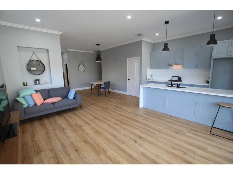 84B CENTENARY ROAD, South Wentworthville NSW 2145