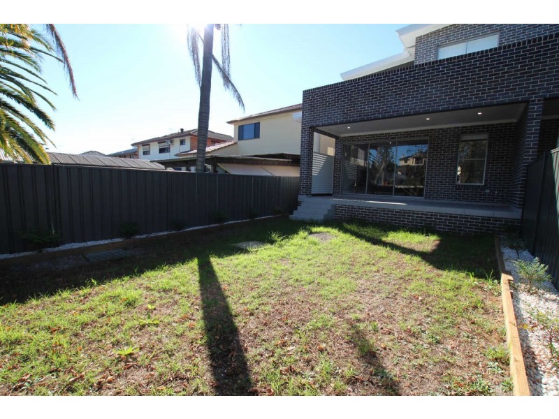 84B CENTENARY ROAD, South Wentworthville NSW 2145