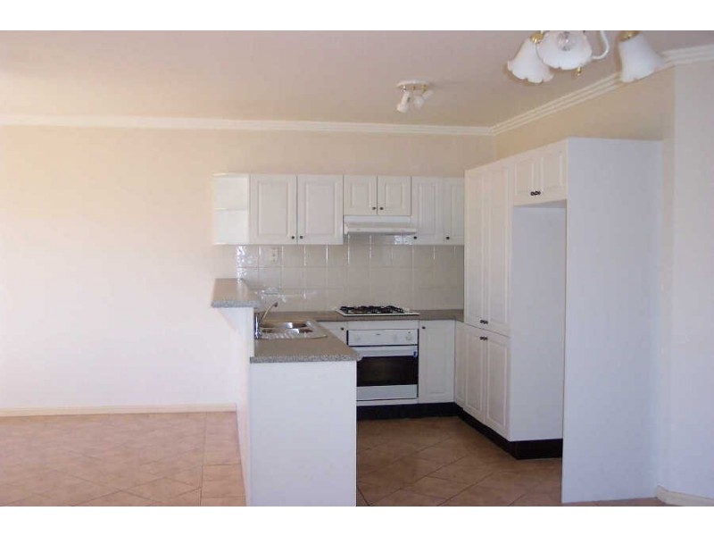 02/31 HAMPDEN ROAD, South Wentworthville NSW 2145