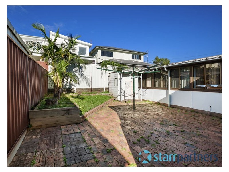 18 Warialda Street, Merrylands NSW 2160