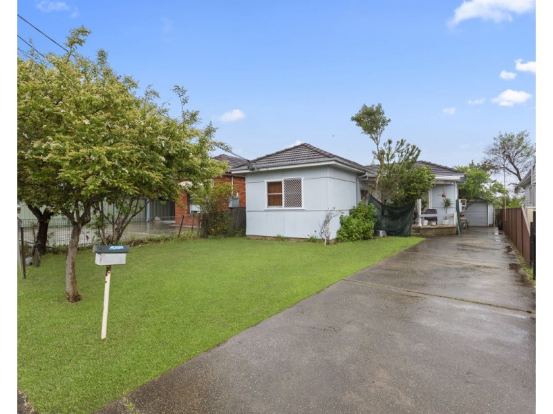 124 Fairfield Road, Guildford NSW 2161