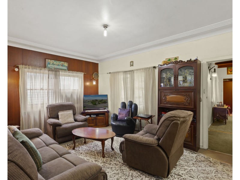 124 Fairfield Road, Guildford NSW 2161