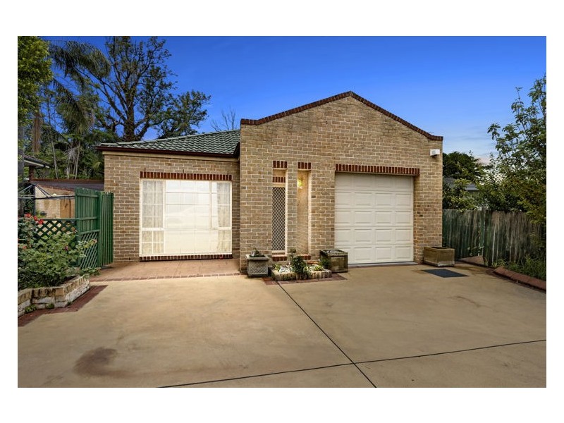 4a Rhodes Avenue, Guildford NSW 2161