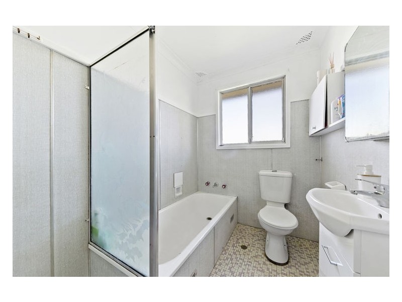 10 Daisy Street, Greystanes NSW 2145