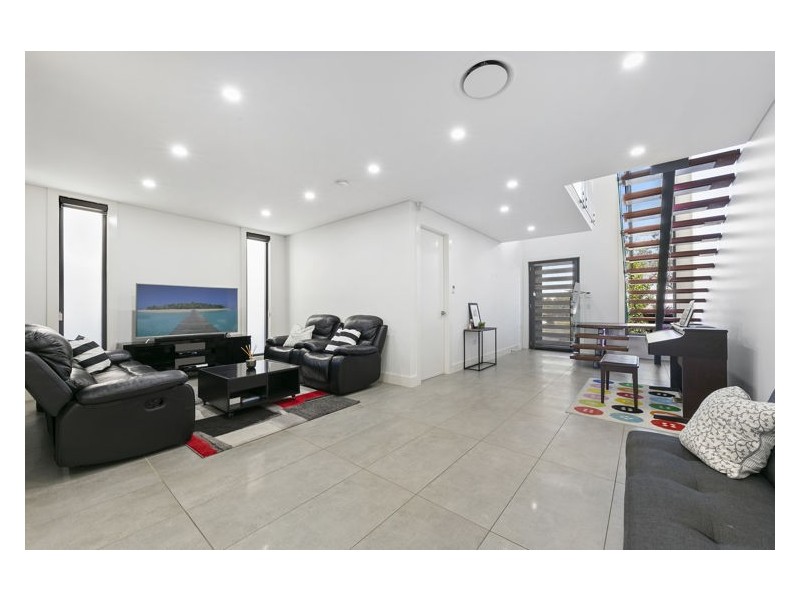 76 Canal Road, Greystanes NSW 2145