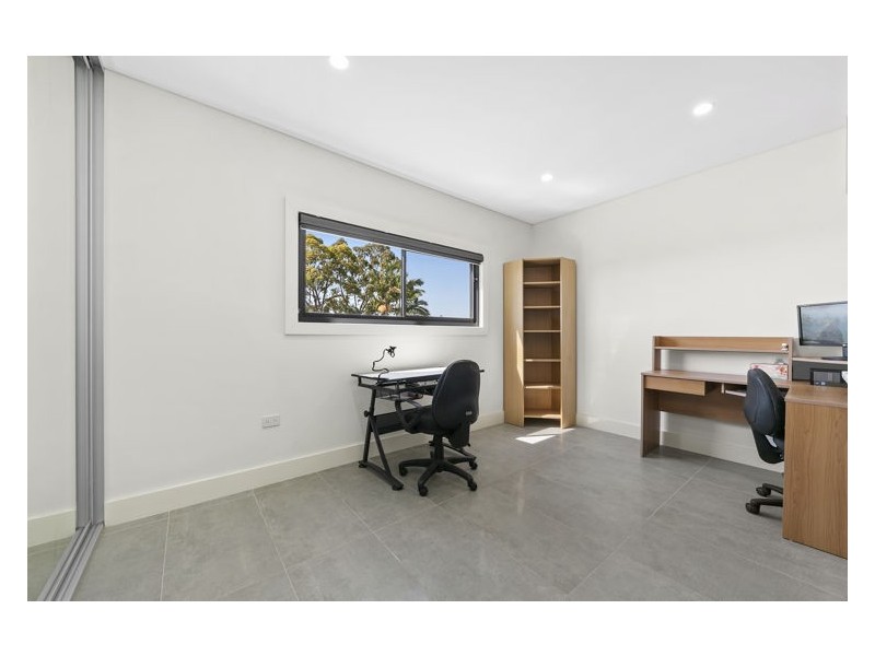 76 Canal Road, Greystanes NSW 2145