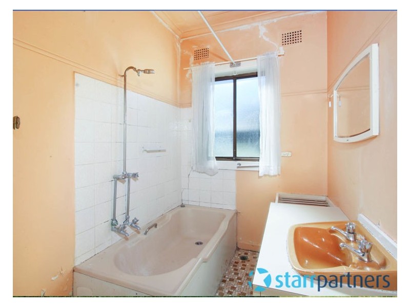 11 Clarence Street, Merrylands NSW 2160