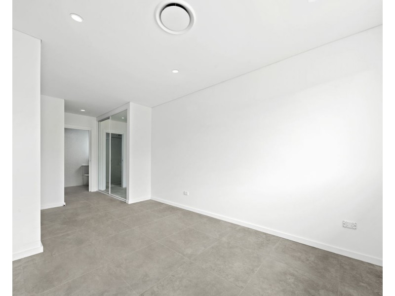 8/118-120 Centenary Road, South Wentworthville NSW 2145