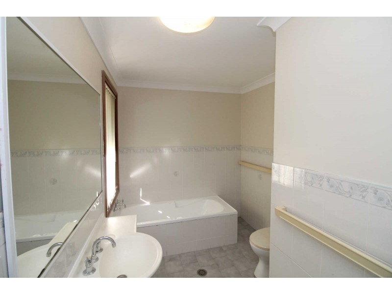 3/4 BOWDEN STREET, Merrylands NSW 2160