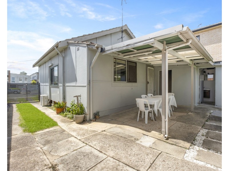 16 Warialda Street, Merrylands NSW 2160