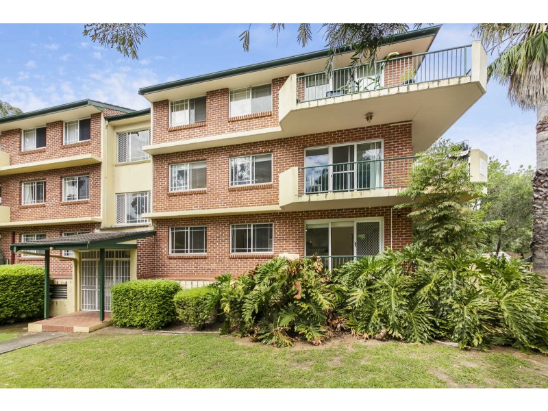 01/54 Hassall Street, Westmead NSW 2145