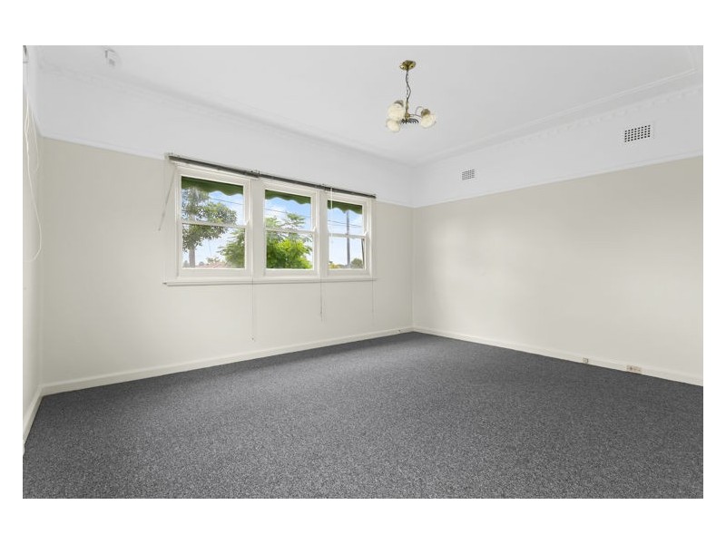 51 Hampden Road, South Wentworthville NSW 2145
