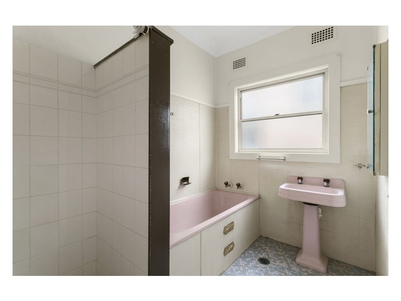 51 Hampden Road, South Wentworthville NSW 2145
