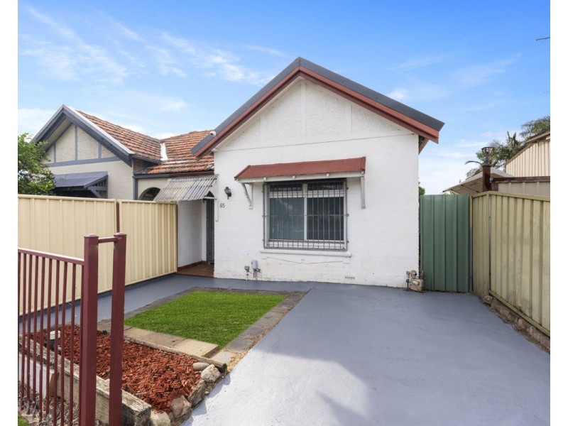 65 Woodville Road, Granville NSW 2142