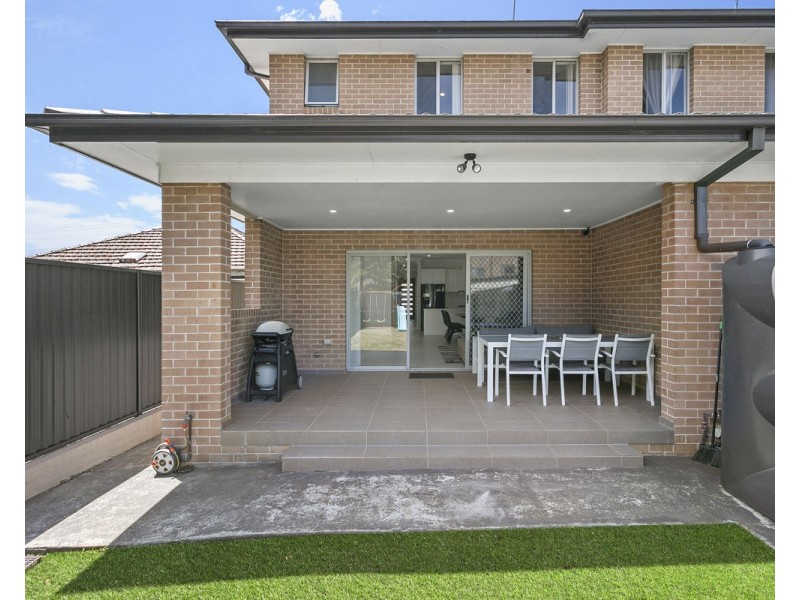 12 Mills Street, Merrylands NSW 2160