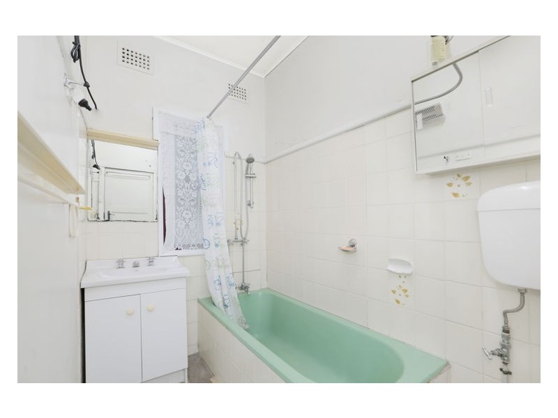 62 Lockwood Street, Merrylands NSW 2160