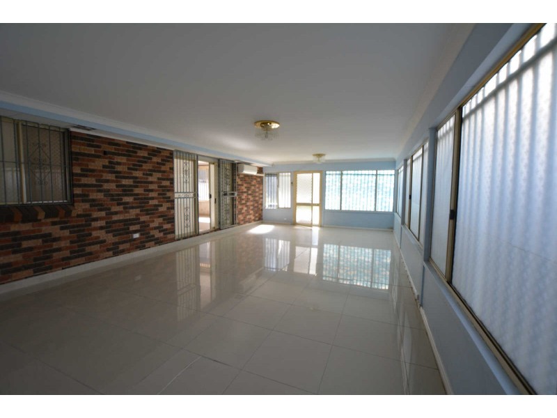 127 MCCREDIE ROAD, Guildford West NSW 2161