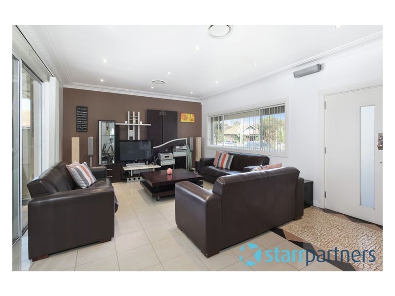 1 Albion Avenue, Merrylands NSW 2160