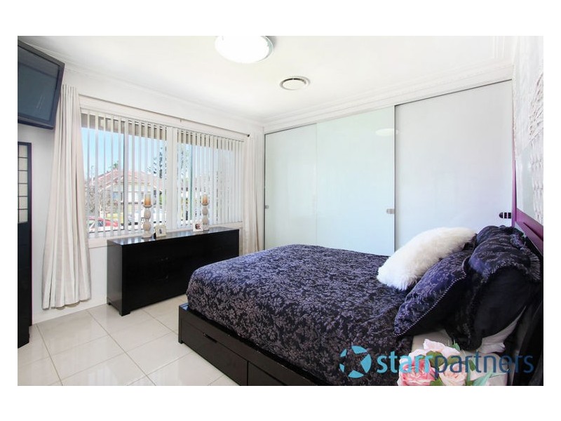 1 Albion Avenue, Merrylands NSW 2160