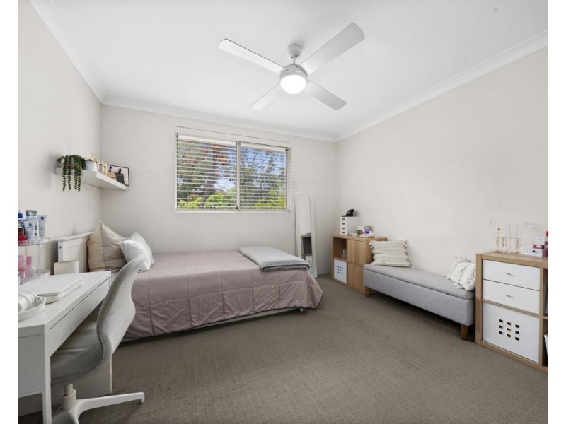 15 Tennyson Parade, Guildford NSW 2161