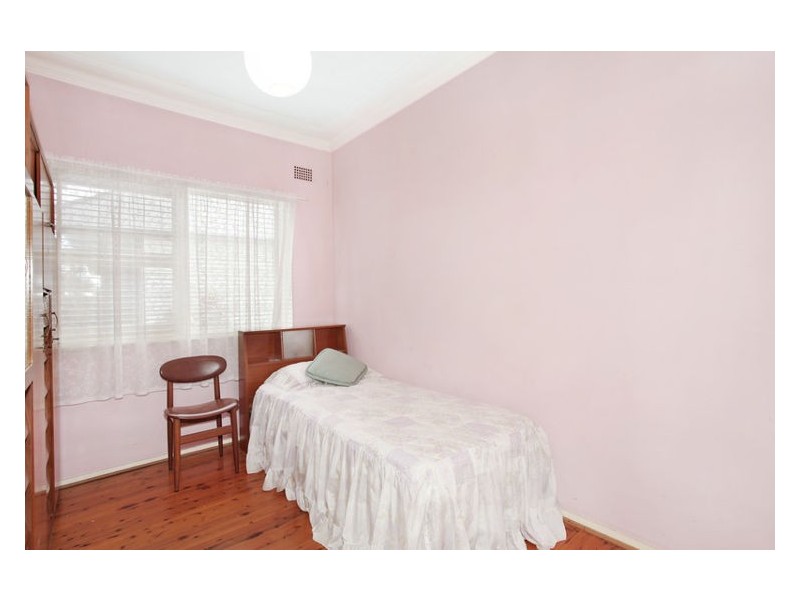 6 Linda Place, Merrylands NSW 2160