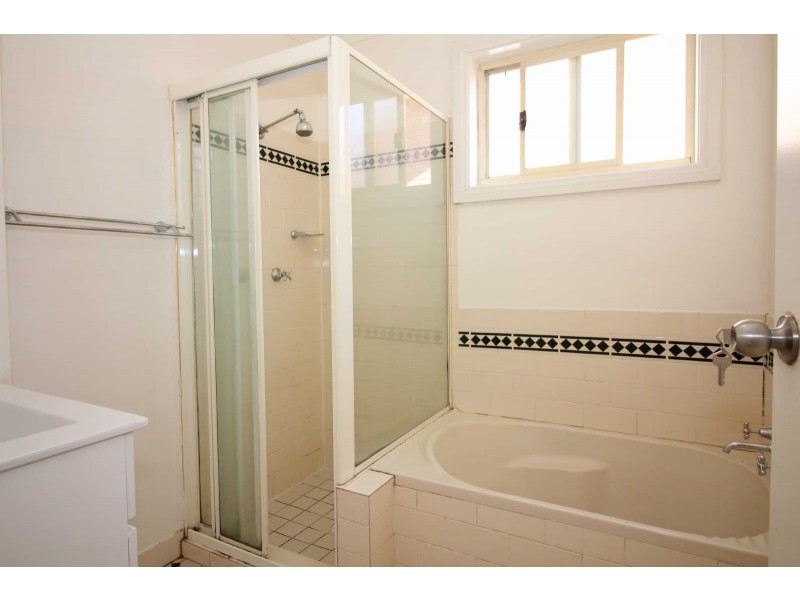 4/5 RAILWAY STREET, Old Guildford NSW 2161