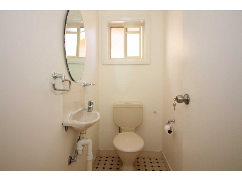 4/5 RAILWAY STREET, Old Guildford NSW 2161