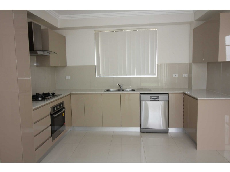 02/26 ROSEBERRY ROAD, Guildford NSW 2161