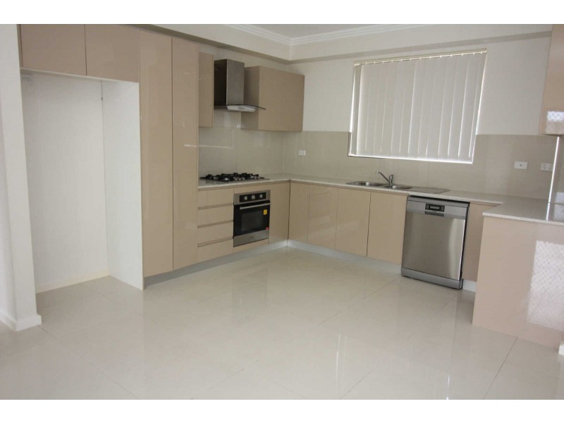 02/26 ROSEBERRY ROAD, Guildford NSW 2161