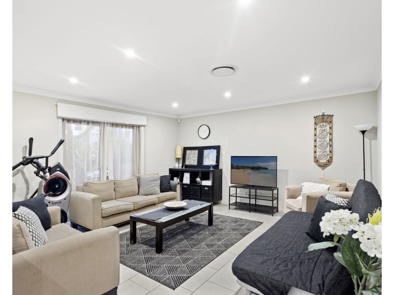 11 Boraga Street, Pemulwuy NSW 2145