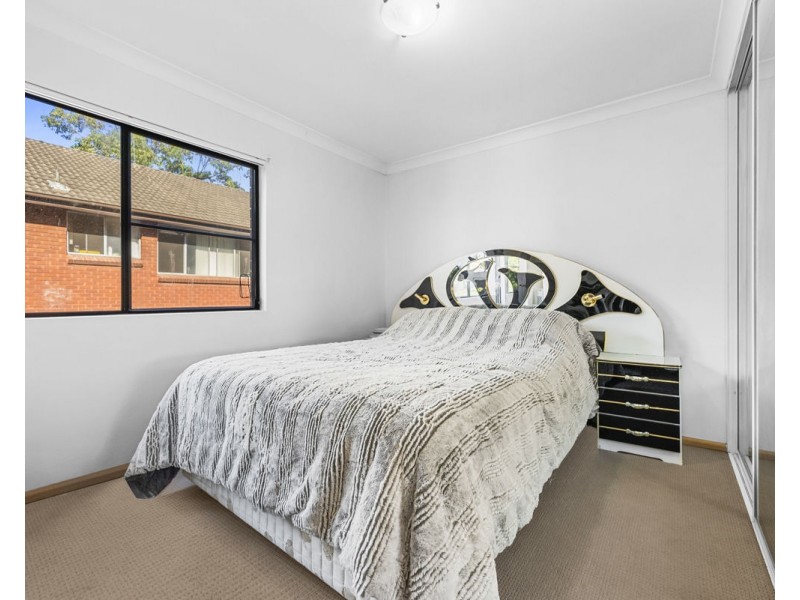 15/13 Oxford Street, Merrylands NSW 2160