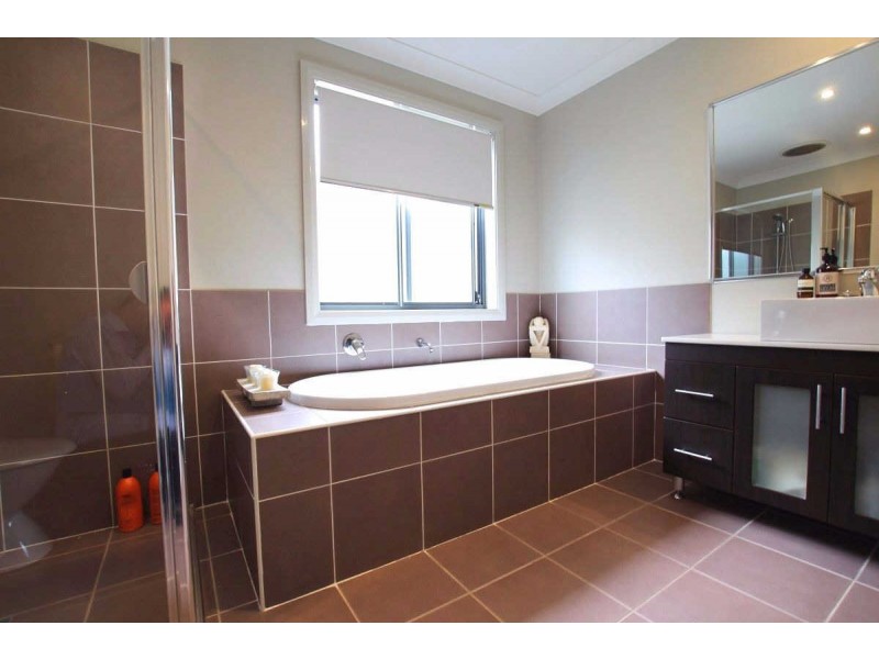 11 BORAGA STREET, Pemulwuy NSW 2145