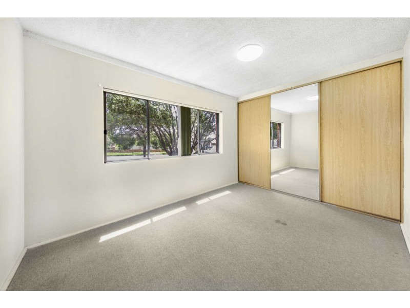 2/20 Walker Street, Merrylands NSW 2160