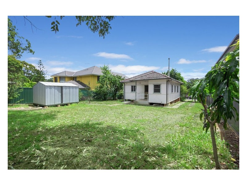 11 Fyall Avenue, Wentworthville NSW 2145