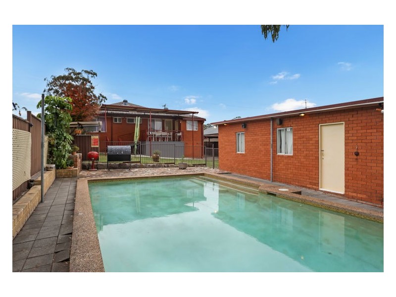 28 Dahlia Street, Greystanes NSW 2145