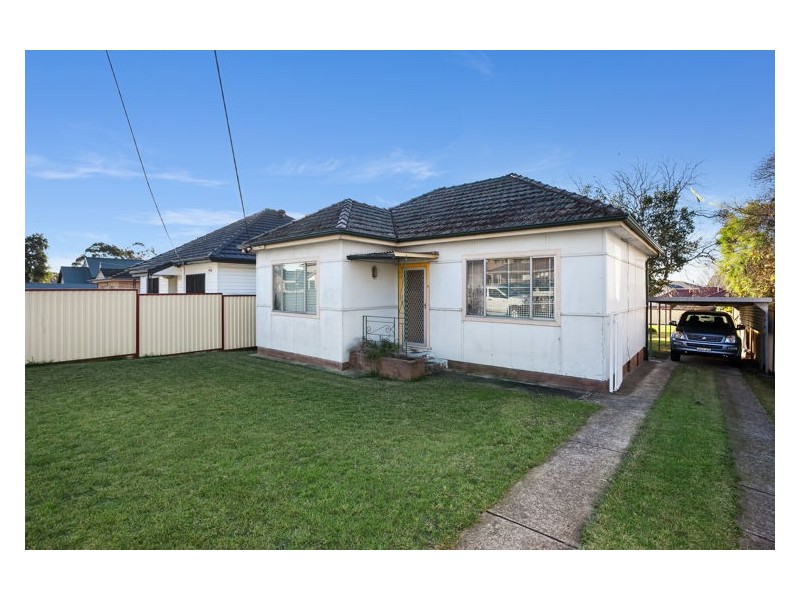 11 Charlotte Street, Merrylands NSW 2160