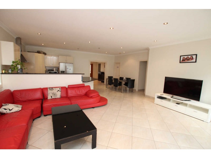 25 LEACH ROAD, Guildford NSW 2161