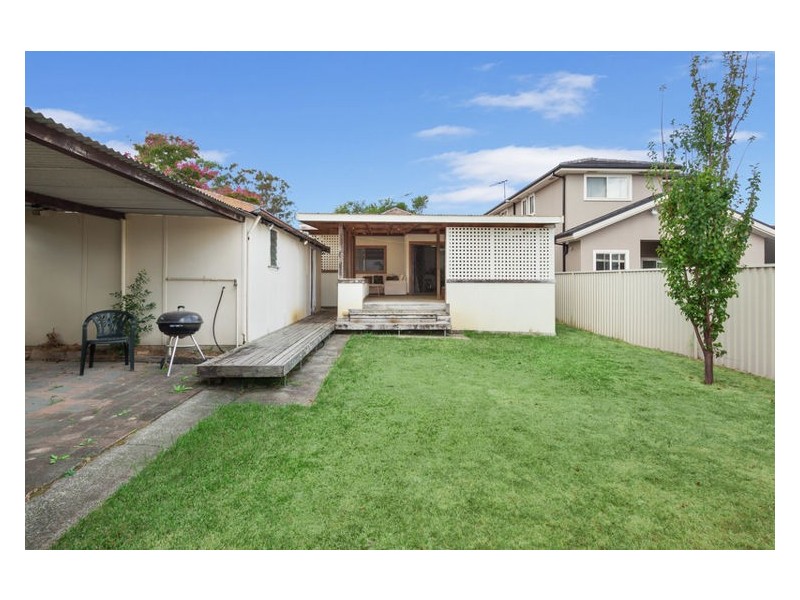 24 Queen Street, Guildford NSW 2161