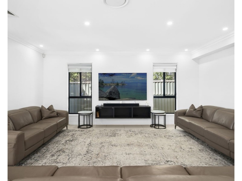 32 Pearson Street, South Wentworthville NSW 2145