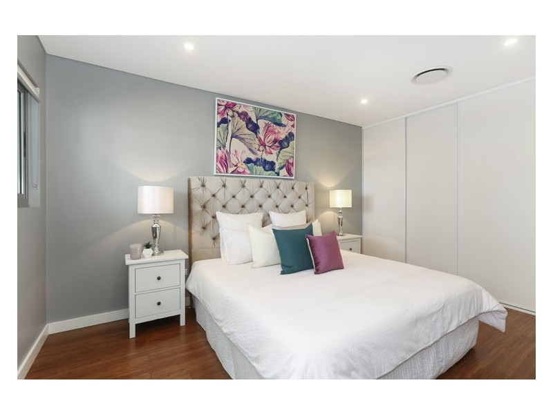 15 Terry Street, Greystanes NSW 2145