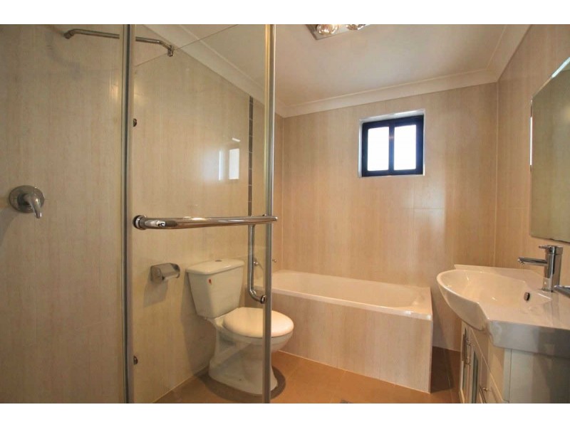 12/574 WOODVILLE ROAD, Guildford NSW 2161