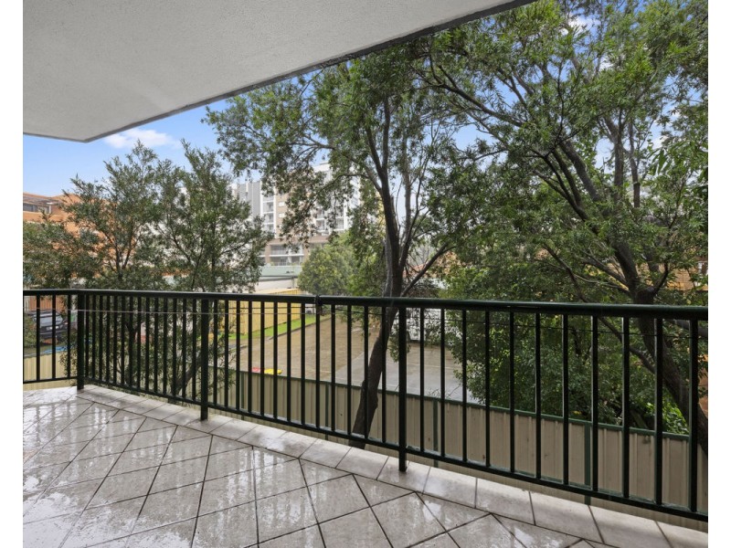 3/1-3 Windsor Road, Merrylands NSW 2160
