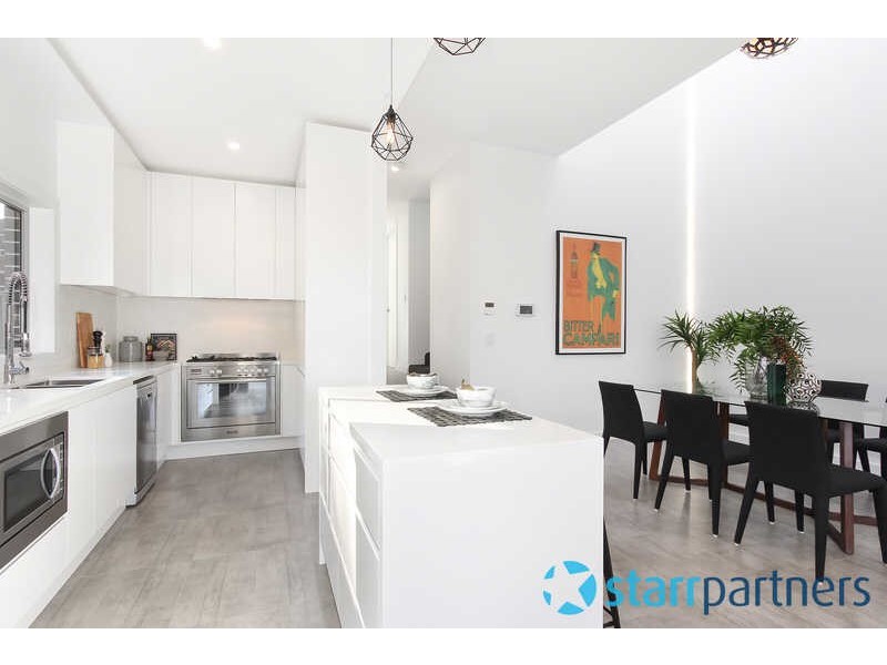 10A HENSON STREET, Merrylands NSW 2160