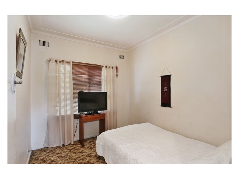 181 Woodville Road, Merrylands NSW 2160