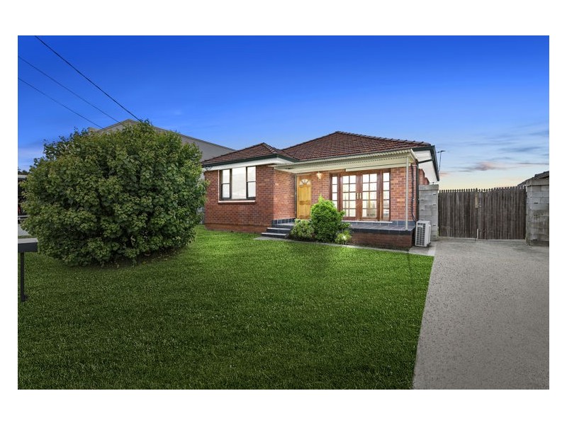 16 Warren Road, Merrylands NSW 2160
