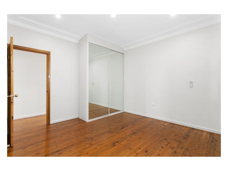 16 Warren Road, Merrylands NSW 2160