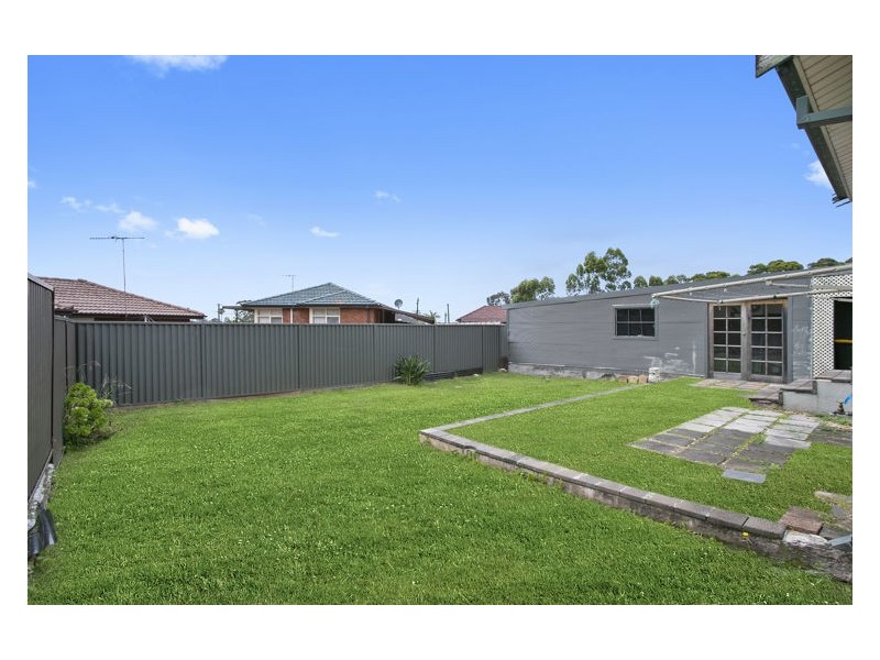 16 Warren Road, Merrylands NSW 2160