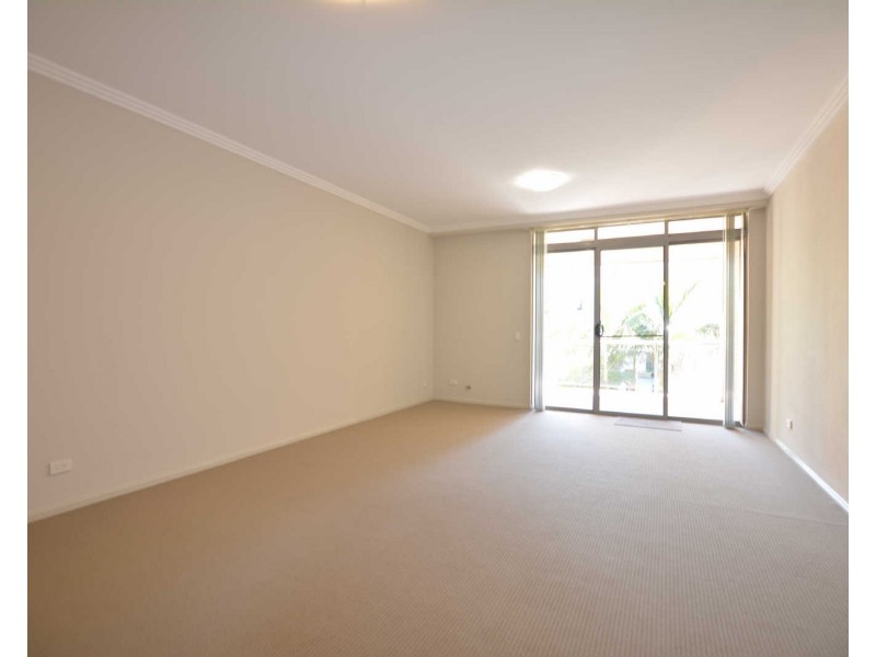 12/1-3 HOWARD AVENUE, Northmead NSW 2152